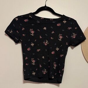Forever 21 Gray Floral Print Crop Top